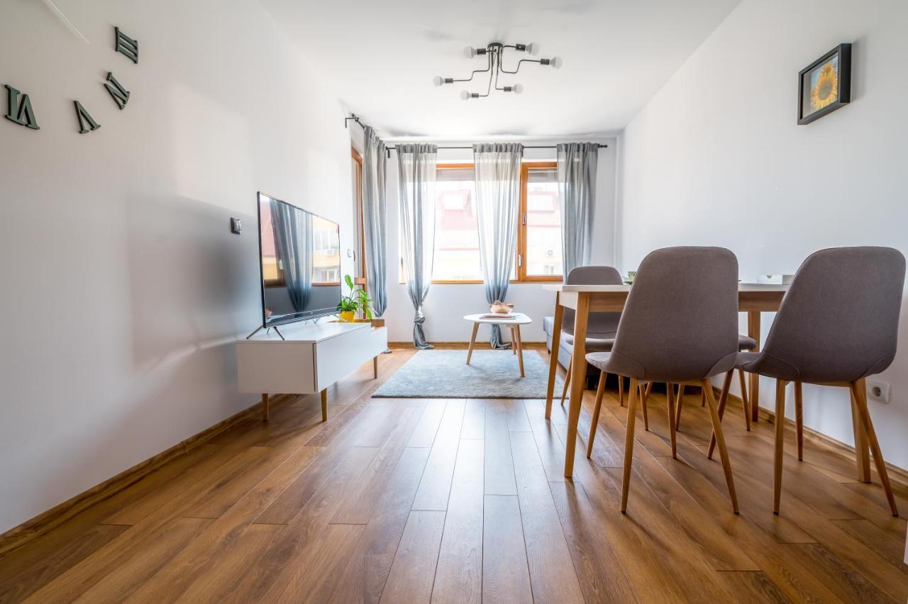 City View Apartment With 2 Bedrooms And Free Garage Blagoevgrad Ngoại thất bức ảnh